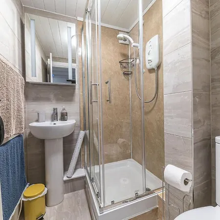 Feriehus Byre & Millers, Coniston, Twin Sleeping 12 *