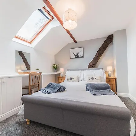 別荘 Byre & Millers, Coniston, Twin Sleeping 12 *