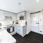 Holiday home Byre & Millers, Coniston, Twin Sleeping 12 *